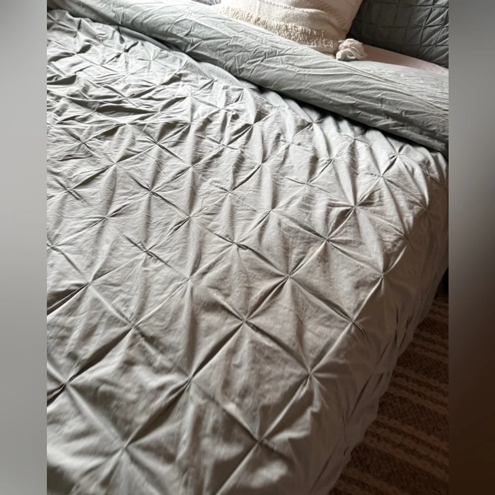 West elm sage green queen duvet cover and shams  Bedding Set
